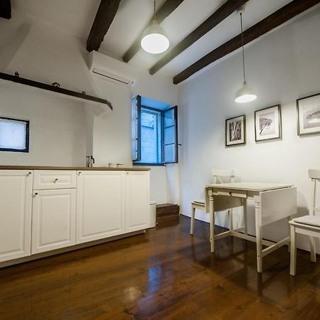 Studio Apartment Casa Di Pietra Rovinj Exteriör bild