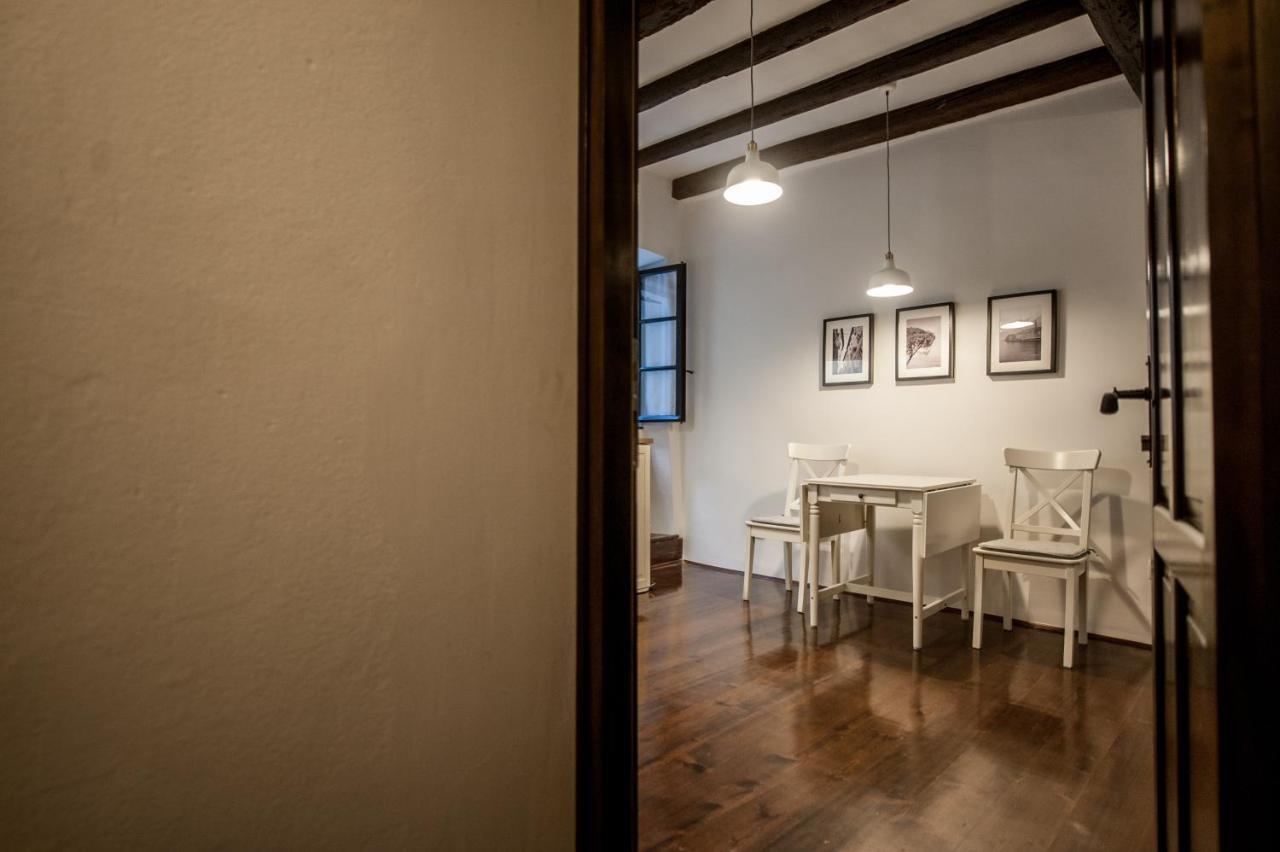 Studio Apartment Casa Di Pietra Rovinj Exteriör bild