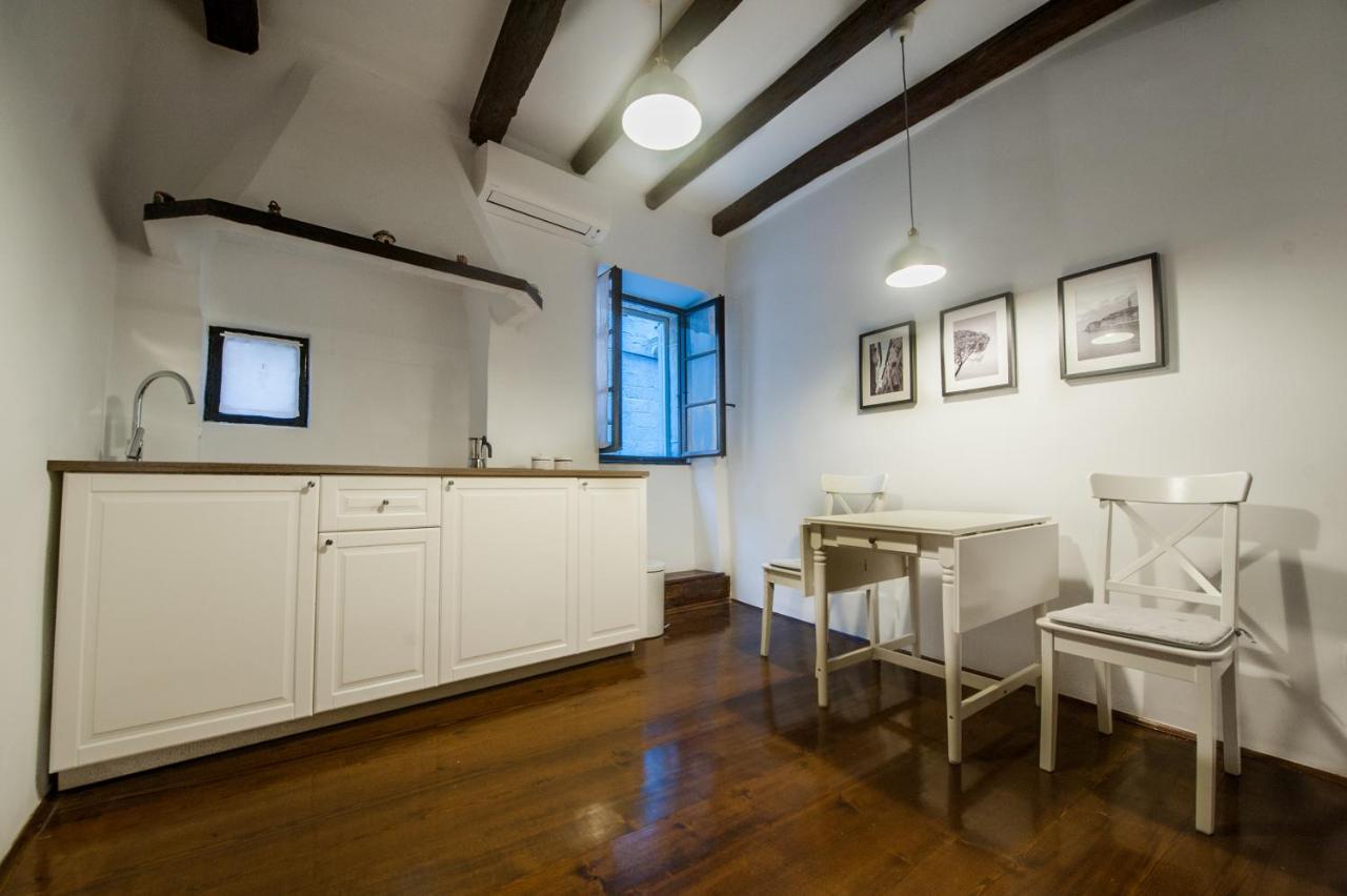 Studio Apartment Casa Di Pietra Rovinj Exteriör bild