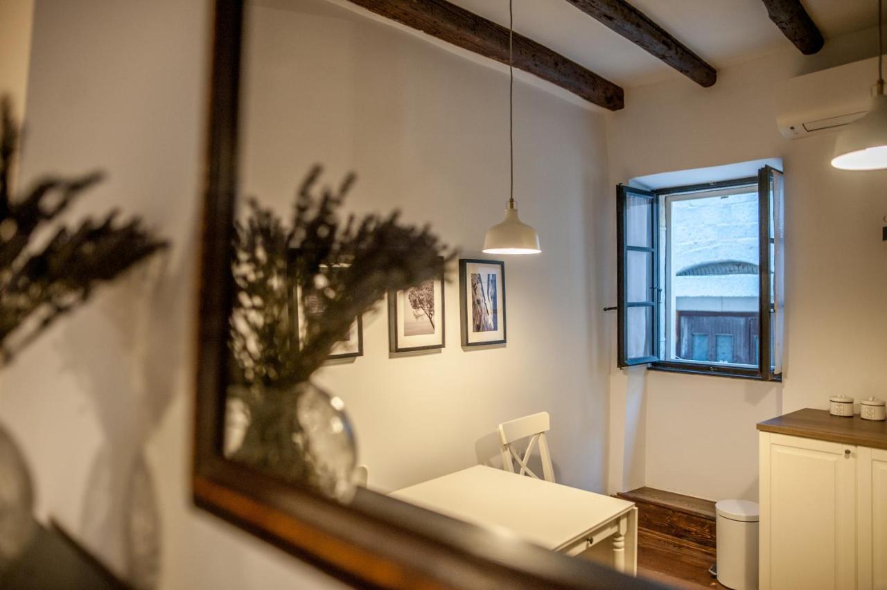 Studio Apartment Casa Di Pietra Rovinj Exteriör bild